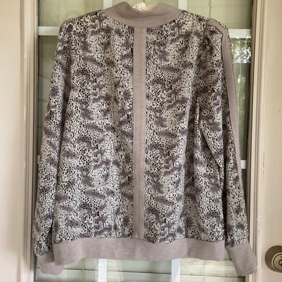 THML Animal Print Blouse - Picture 6 of 9